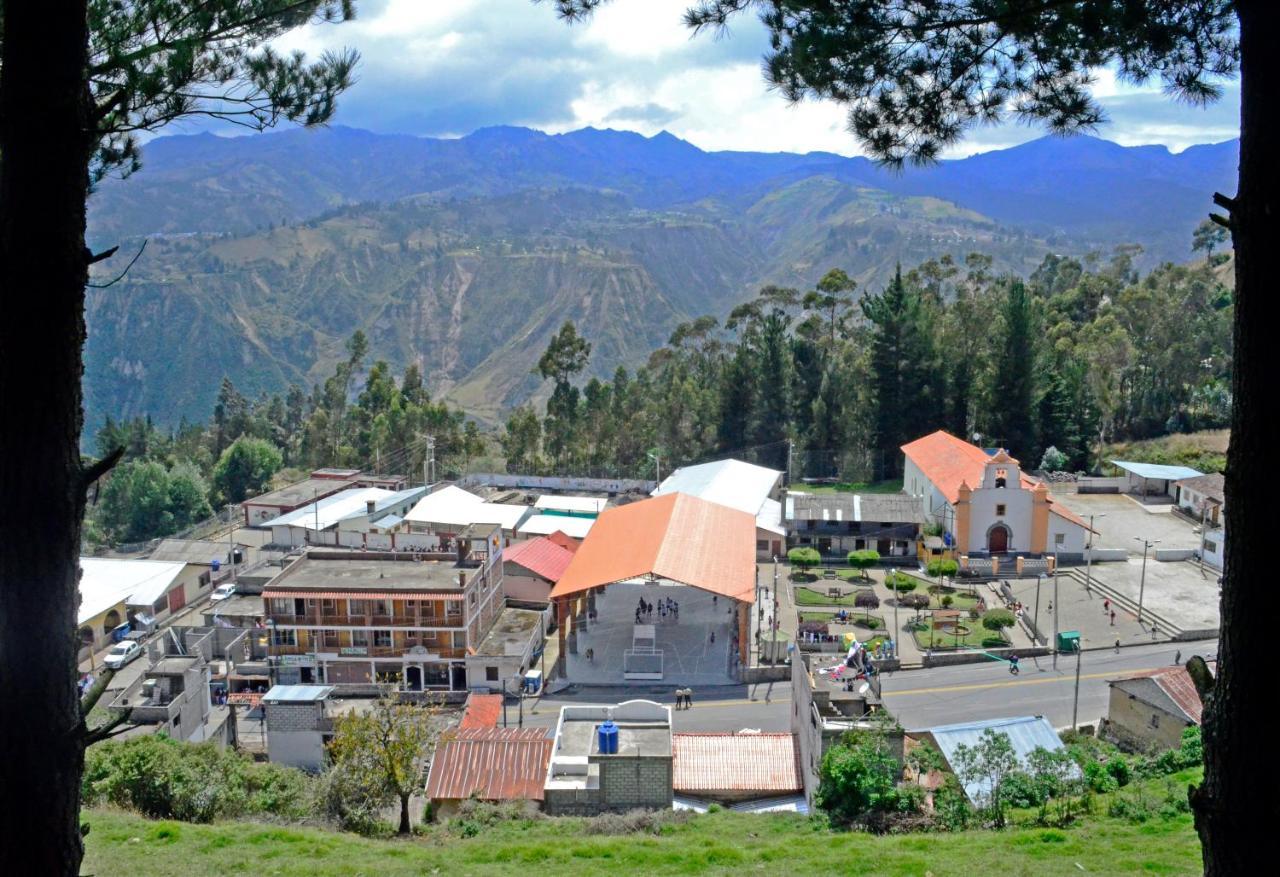 Lagoon Hotel Chugchilán Esterno foto