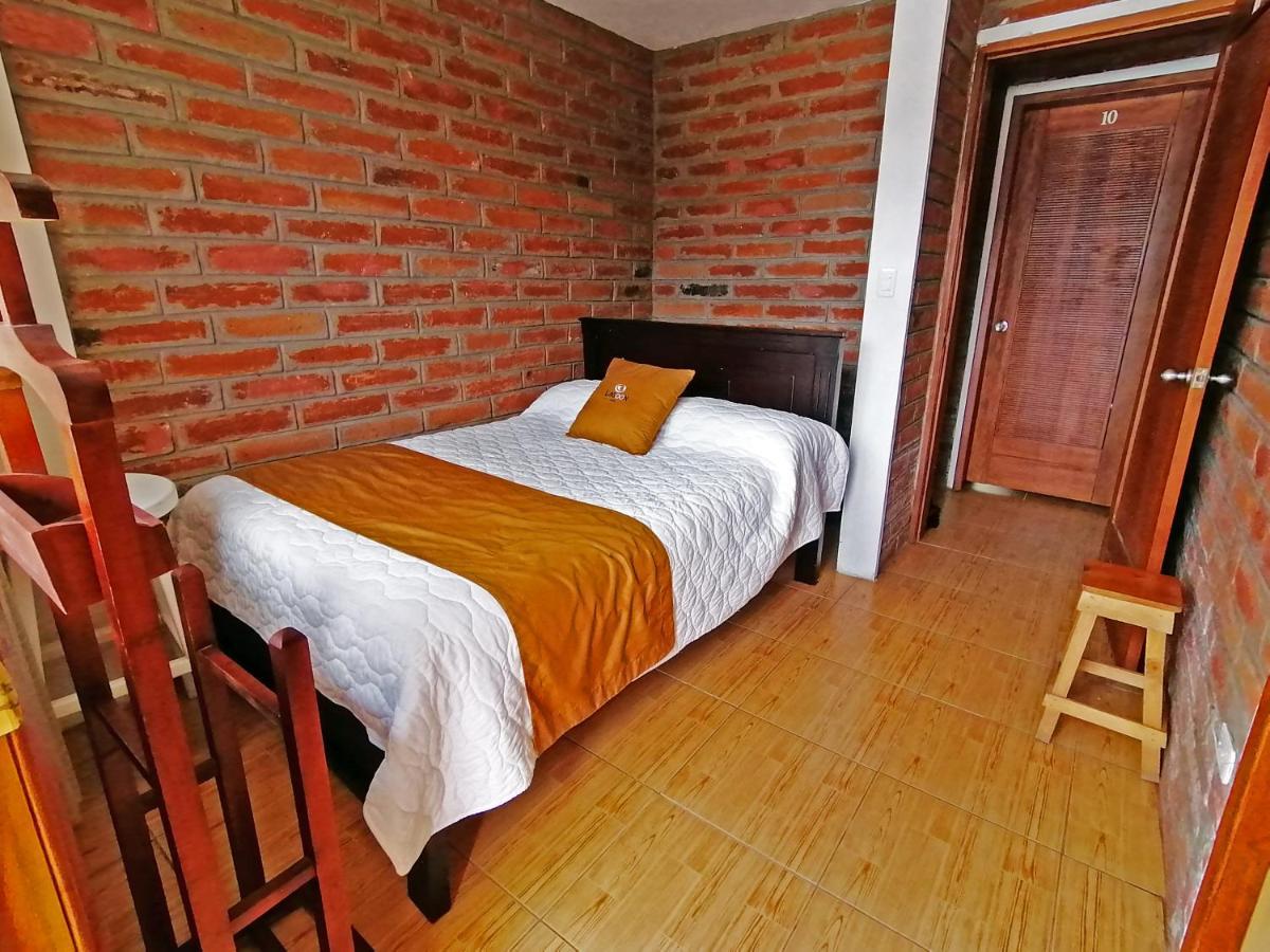 Lagoon Hotel Chugchilán Esterno foto