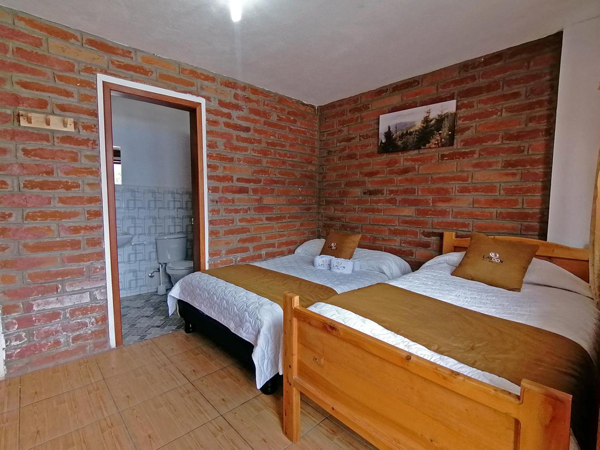 Lagoon Hotel Chugchilán Esterno foto